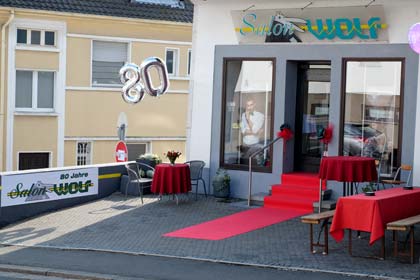 Außenansicht Salon Wolf